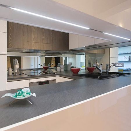 Apartment Melozzo Мілан Номер фото